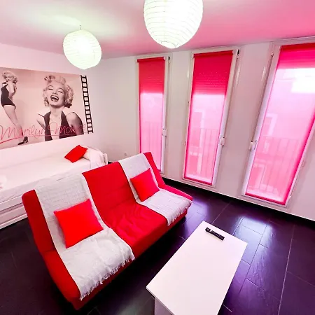 Mequedo Caldereros 25 Apartman *