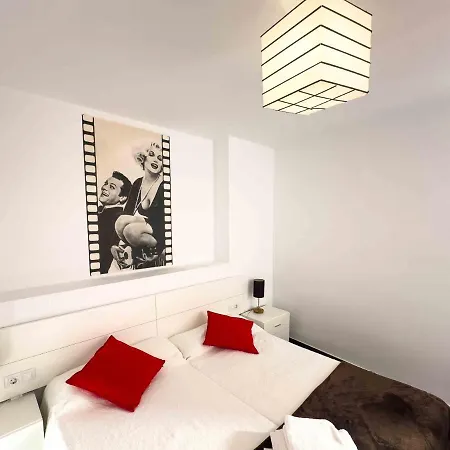 Mequedo Caldereros 25 Apartman